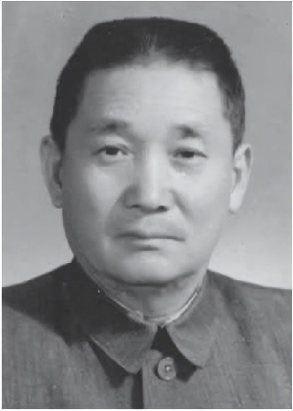 在配资炒股 49年确定新中国名字起争议，张治中提议减掉2个字，毛主席：同意